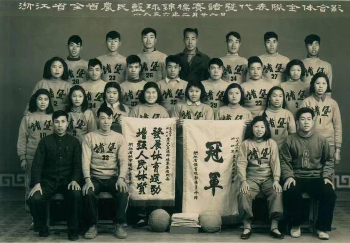 篮球训练基础历史知识_篮球历史基础训练_篮球训练基础课程