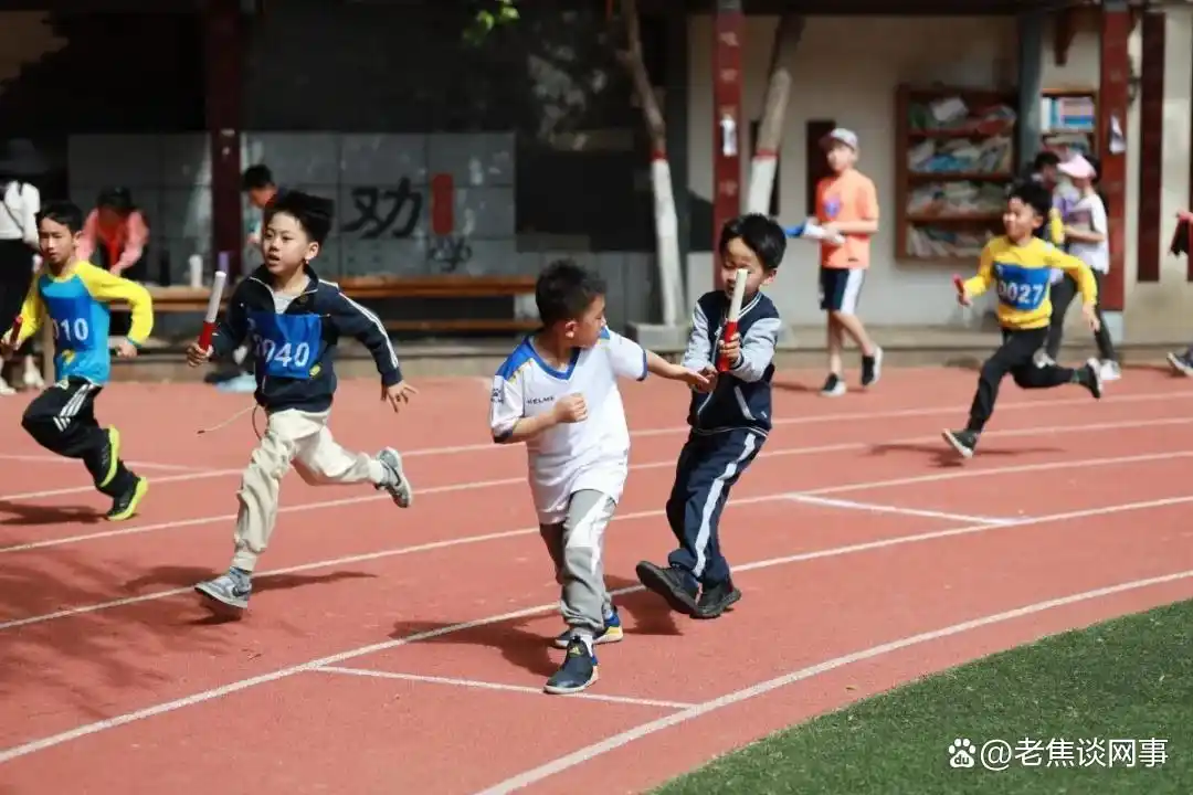 学生体操教学视频_体操学生日常_学生体操动作步骤